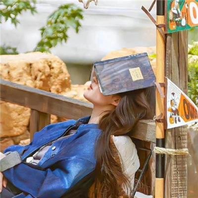 跟着儿子进城享福